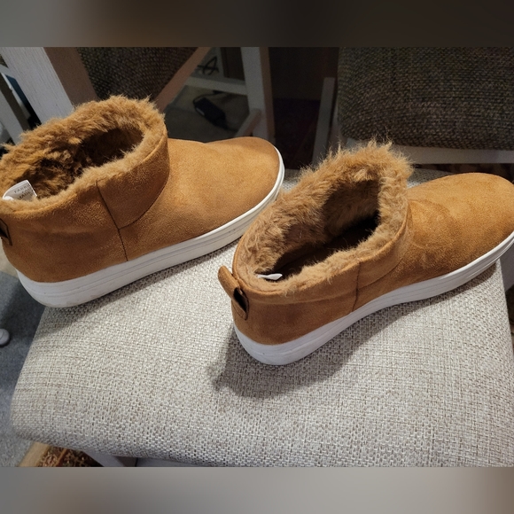 J Slides tan pull on boots - Picture 6 of 7